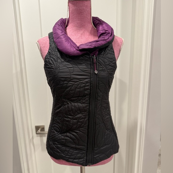 Lululemon Reversible Get down Vest - Picture 3 of 5